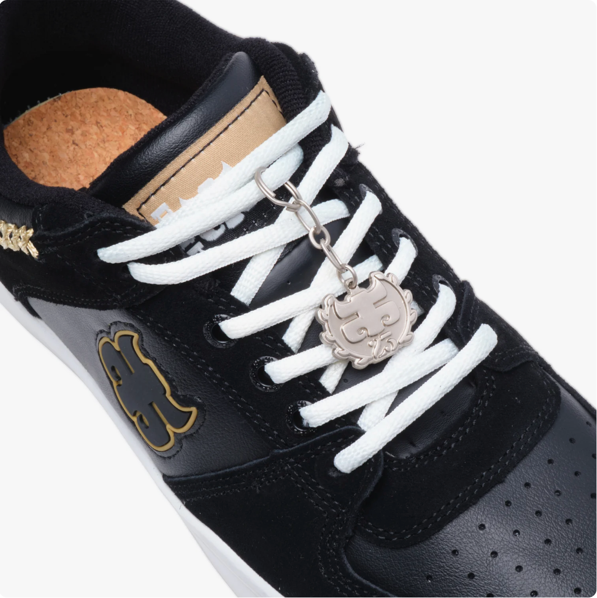 Ipath Reed Low Shaggy Black Suede Shoes