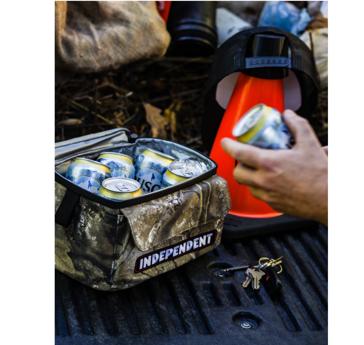 Independent Bar Logo Cooler Realtree APX