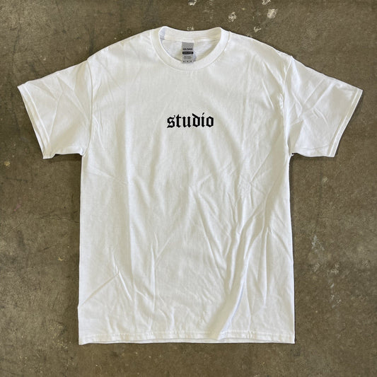 youth studio tee white black medium