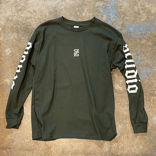 youth studio logo longsleeve tee forest green large